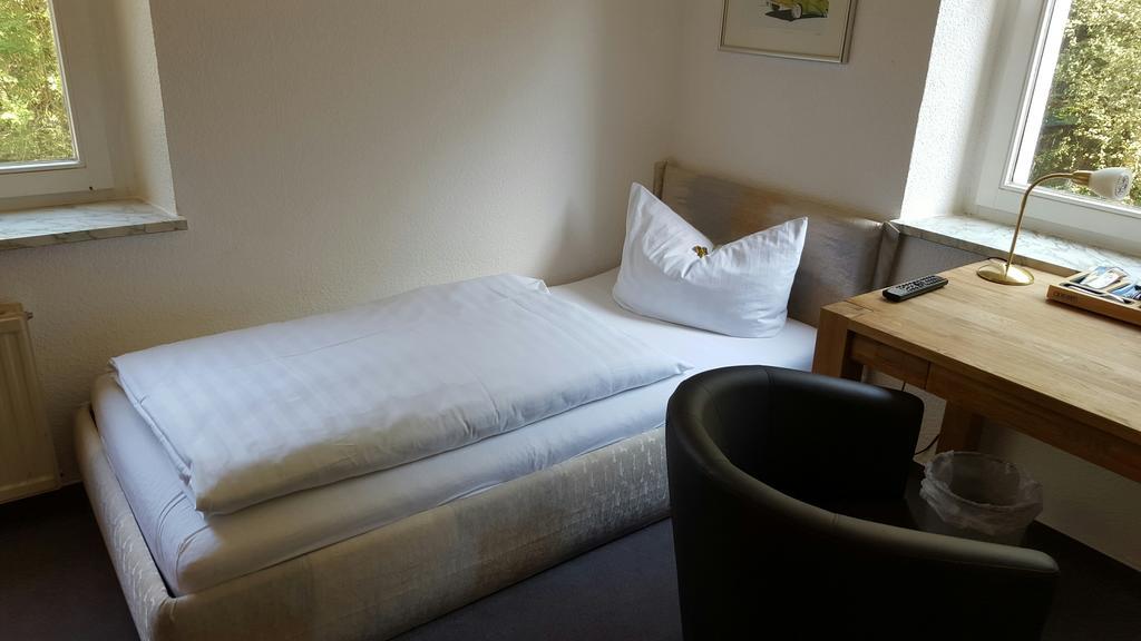 Hotel Bergische Schweiz Velbert Esterno foto