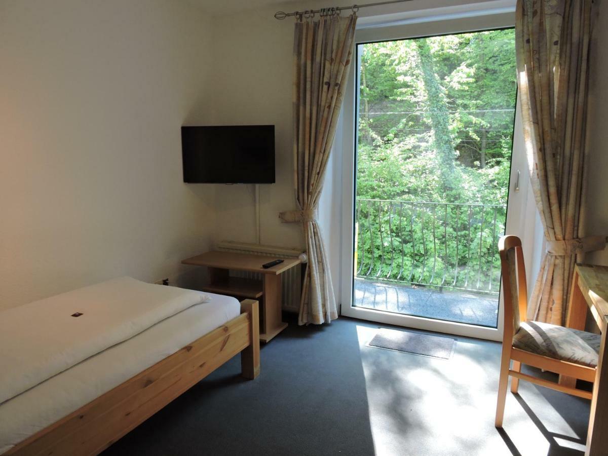 Hotel Bergische Schweiz Velbert Esterno foto